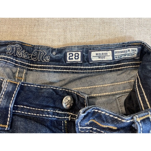 Miss Me Jeans 28 Bootcut DK209 Mid Rise Embellished Flap Pockets Denim - Picture 8 of 16
